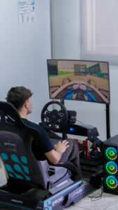 Simulador formula uno expo Uiotec